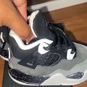 Jordan 4